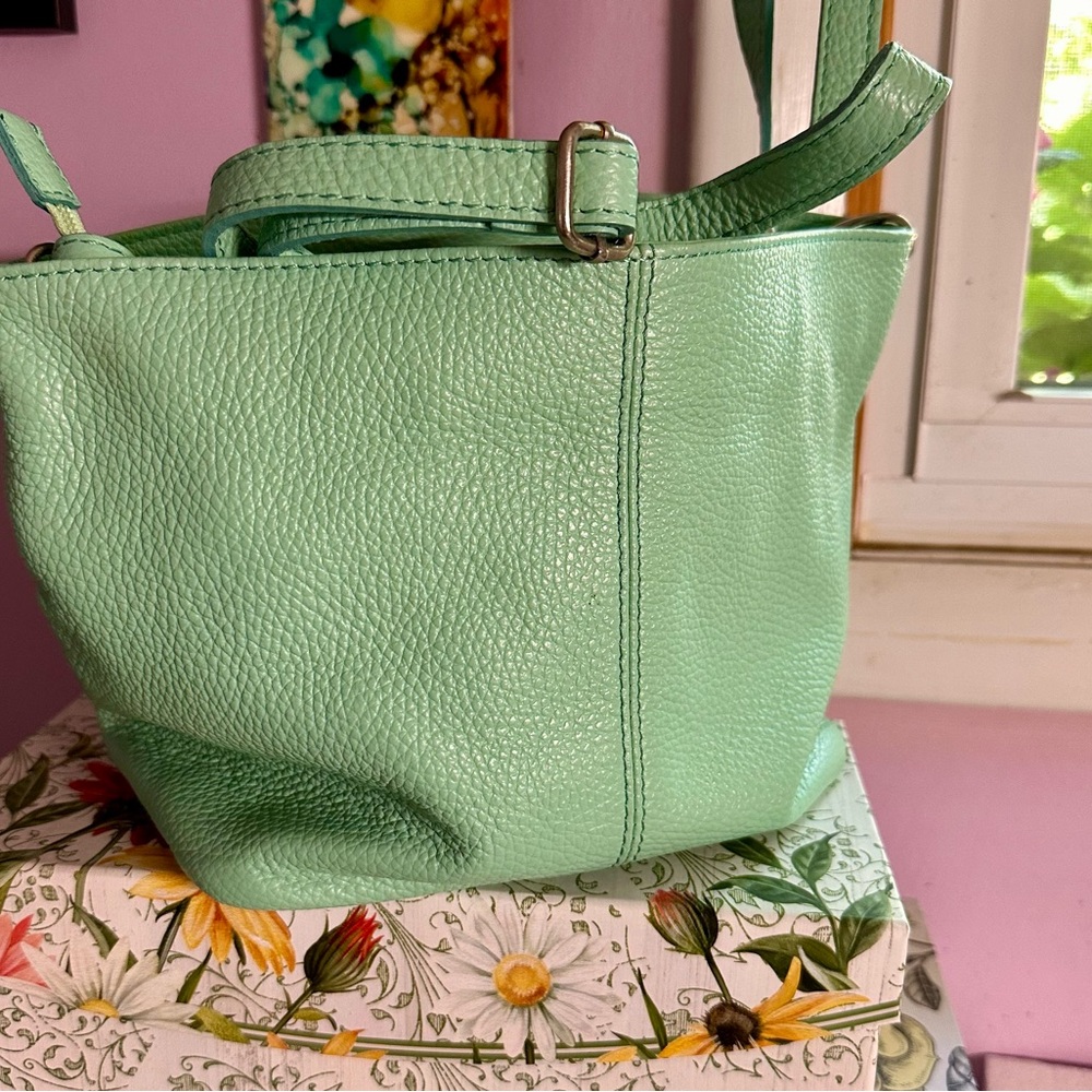 Italian leather bag in Seafoam